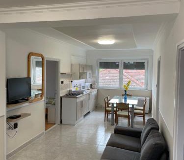 Balatonmariafurdo House | Pingvin Cukrászda Apartman felső szint