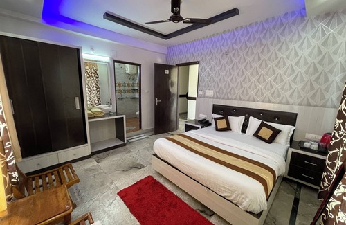 Bir Hotel | Pink Park By Panache Hotel