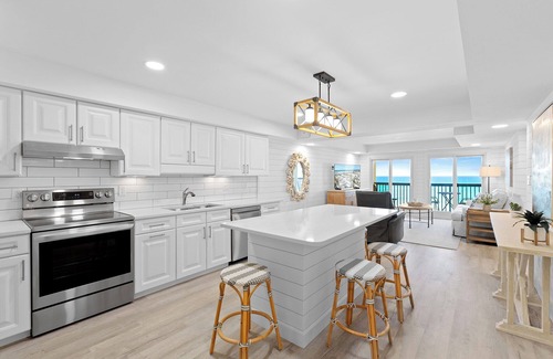 Panama City Beach Condo | Pinnacle Port C2-501 - Gulf Front, Heated Community Pool, Gym, Carillon Beach!