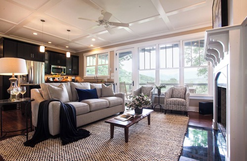Black Mountain House | Pinnacle View | Stunning Mountain Views | 8 minutes to Downtown Black Mountain