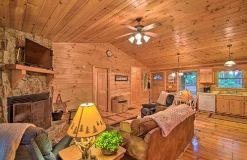 Blue Ridge House | Pinot and Pine Chic Log Cabin about 5 Mi to Blue Ridge