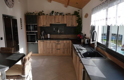 Rivedoux-Plage Villa | Pins en Ré: luxury villa, typical Ile de Ré, garden, pool, spa 100m from beach.