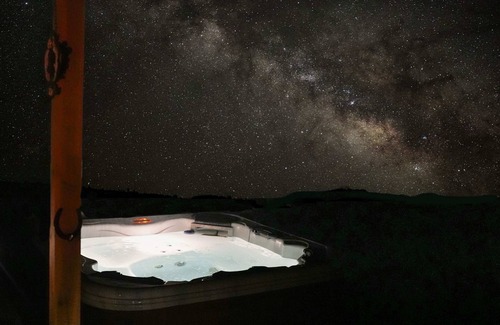 Orderville Cabin | Pinyon Ridge Ranch Near Zion National Park. Private Hot Tub, incredible stargazi