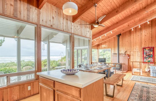 Seal Rock House | Piot House