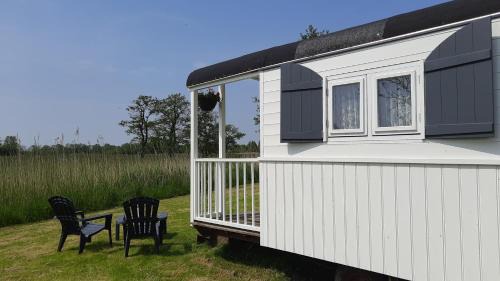 Augustinusga Bed & Breakfast | Pipowagen 't Strunerke