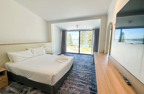 Speers Point Hotel | Pippi's At The Point
