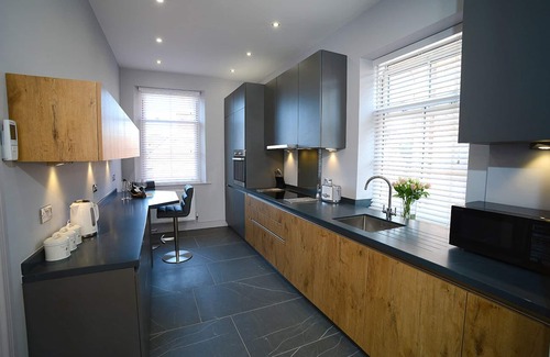 Lytham St. Anne's Apartment | Pippin Lodge Holiday Home