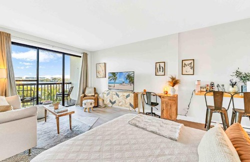 Fort Walton Beach House | Pirate's Bay Waterfront Relax & Recharge Studio