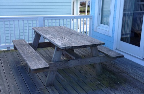 Manteo House | Pirate's Cove Village Landings Sound Front with 30' boat slip