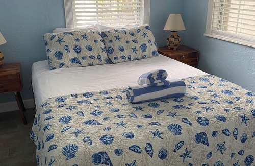 Ruskin Cottage | Pirate's Pointe Fishing Resort Offers Individual Cottages