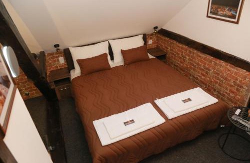 Pirot Hotel | Pirocanac Hotel rooms & restaurant