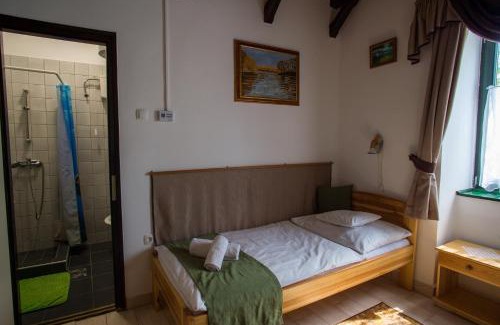 Poroszlo Bed & Breakfast | Piros Ponty Panzió