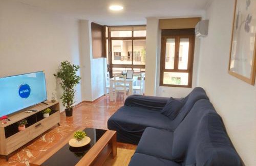 Almeria Centro Apartment | Piso Museo del Realismo-Catedral-Alcazaba-Free Parking-Wifi-Aire acondicionado