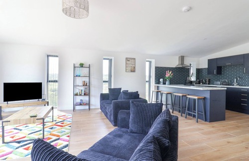 Honiton Cottage | PIT CLOSE, pet friendly, luxury holiday cottage in Dalwood