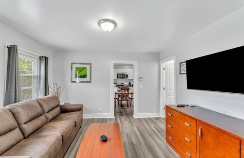 Oneonta Apartment | Pitcher's Paradise Apt 3 All Star Baseball Rentals