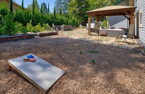 Sebastopol House | Pixel Place👾Private Retro Arcade👾Backyard Oasis