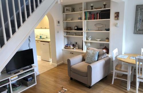 Eastbourne City Centre House | Pixie Cottage