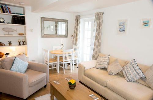 Eastbourne City Centre House | Pixie Cottage