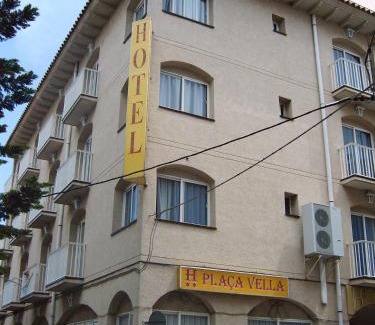 Sant Carles de la Rapita Hotel | Plaça Vella