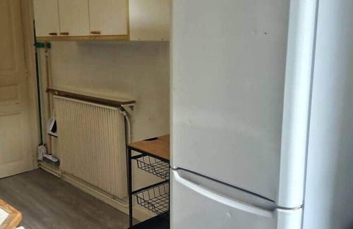 Downtown Angers Apartment | Place du Temps: character apartment in the center