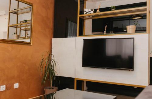City Center Apartment | PLAN Deluxe Hydro Suite Niš, centar, free parking