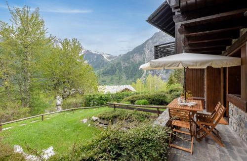 Courmayeur Apartment | Plan Gorret Beautiful Flat In Courmayeur
