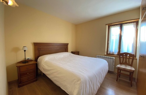 Age Apartment | Planta Baja con jardin y piscina en la Cerdanya