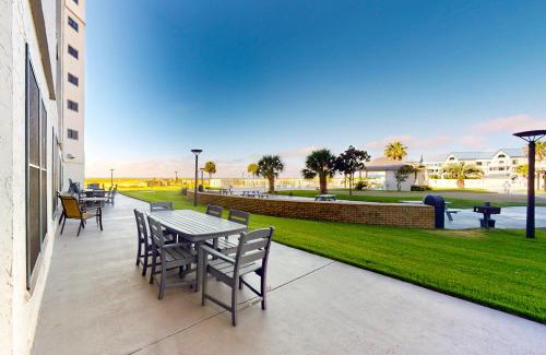 Fort Morgan Apartment | Plantation Dunes #5003 - The Flip Flop Inn