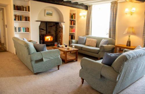 Rhoscolyn House | Plas