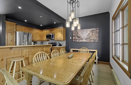 Mont-Tremblant Apartment | Plateau 236.5 - 3bdrs Ski In/Out with Pool Access