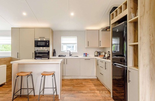 Mablethorpe Ski Chalet | Platinum 3 Lodge (Pet)