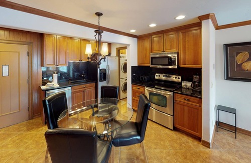 Vail Condo | Platinum Condo Close to Lobby w/2 Baths & W/D