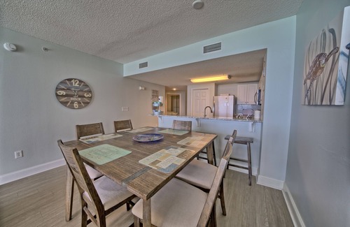 Long Beach Resort | Play/Work right at the beach! Fast WiFi, Large balcony, Heated indoor pools