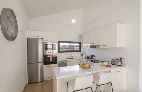 Playa Blanca Villa | Playa Blanca Beach Mate