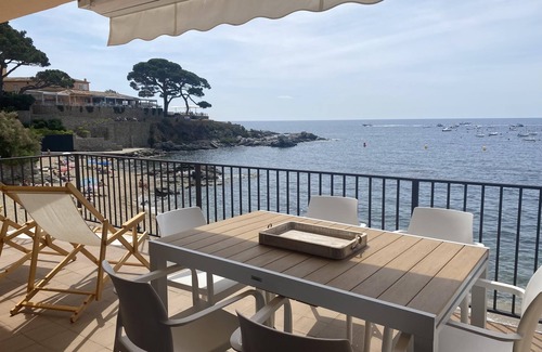 Calella de Palafrugell Apartment | PLAYA CANADELL MAR G seafront with terrace