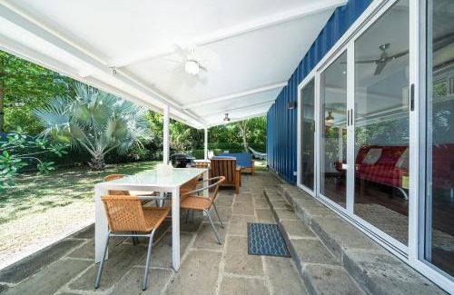 Potrero House | Playa Potrero - Cute, modern Containerhome with pool for 2 people