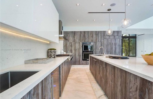 Venetian Islands House | Playa Villa - Modern Luxury Redefined