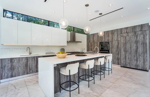 Venetian Islands House | Playa Villa - Modern Luxury Redefined