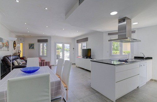 Alcudia Apartment | Playamar by Rentallorca