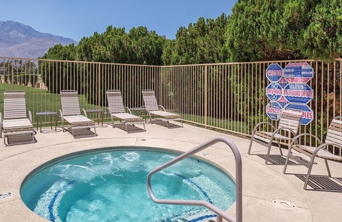 Palm Springs Resort | Plaza Resort and Spa Studio