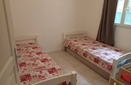 Bras House | pleasant furnished family accommodation to relax pets welcome