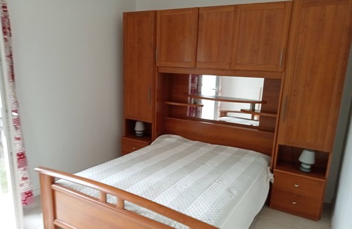 Bras House | pleasant furnished family accommodation to relax pets welcome