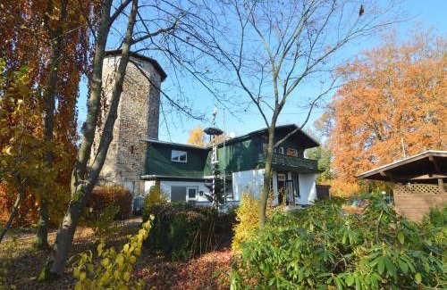 Bad Ems House | Pleasant Holiday Home in Kemmenau with Sauna