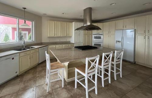 Pleasant Point House | Pleasant Point Cove