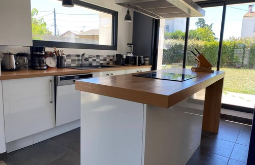 Aytre House | Pleasant, spacious and bright house 800m from the beach