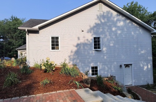 Newport Apartment | Pleasant, spacious studio in Newport with gorgeous view of Lake Memphremagog