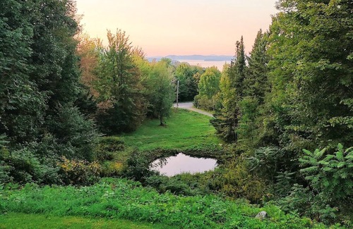 Newport Apartment | Pleasant, spacious studio in Newport with gorgeous view of Lake Memphremagog