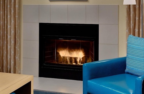 Flagstaff Resort | Pleasant Stay, Convenient Location! Near Bushmaster Park, Pets are Allowed