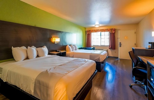 Sweet Home Hotel | Pleasant Unit near H‑E‑B with Swimming Pool Access & Parking Available