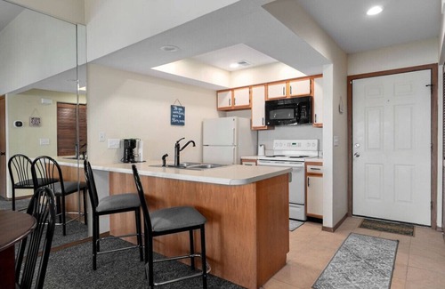Kimberling City Apartment | Pleasure Point at Kimberling Crossing
